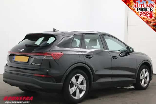 Audi Q4 e-tron (2022) thumbnail 3