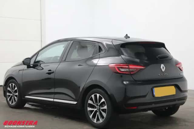 Renault Clio (2021) thumbnail 4