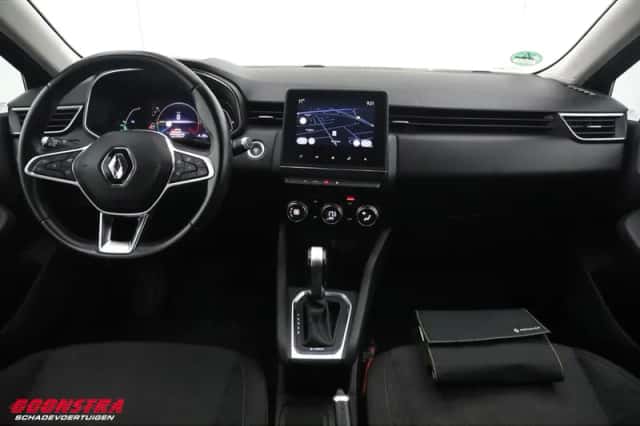 Renault Clio (2021) thumbnail 6