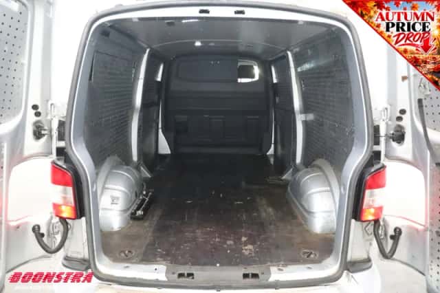Volkswagen Transporter (2013) thumbnail 5