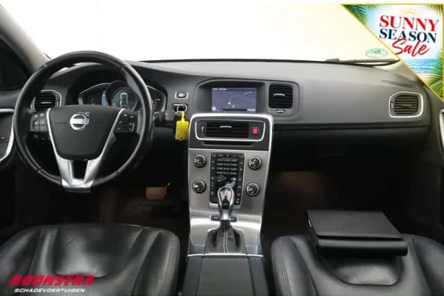 Volvo V60 (2013) thumbnail 6