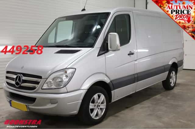 Mercedes-Benz Sprinter (2010) thumbnail 1