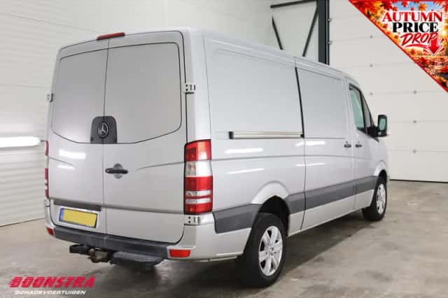 Mercedes-Benz Sprinter (2010) thumbnail 3