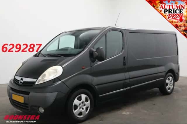 Opel Vivaro (2011) thumbnail 1