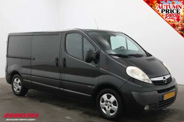 Opel Vivaro (2011) thumbnail 4