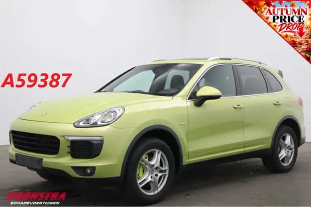 Porsche Cayenne (2016) thumbnail 1