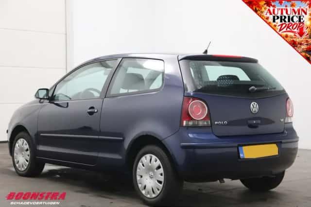 Volkswagen Polo (2006) thumbnail 2