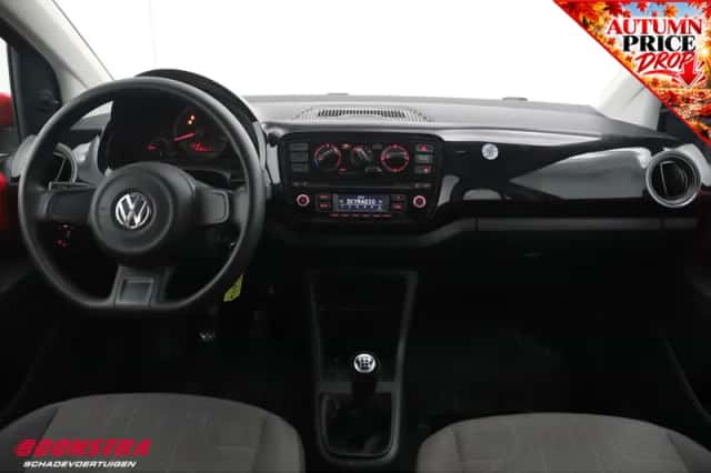 Volkswagen Up! (2014) thumbnail 6