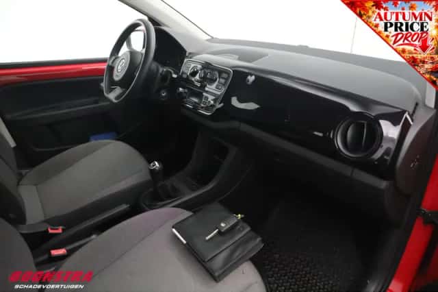 Volkswagen Up! (2013) thumbnail 5