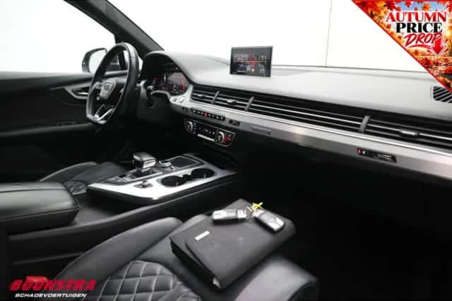 Audi SQ7 (2017) thumbnail 6