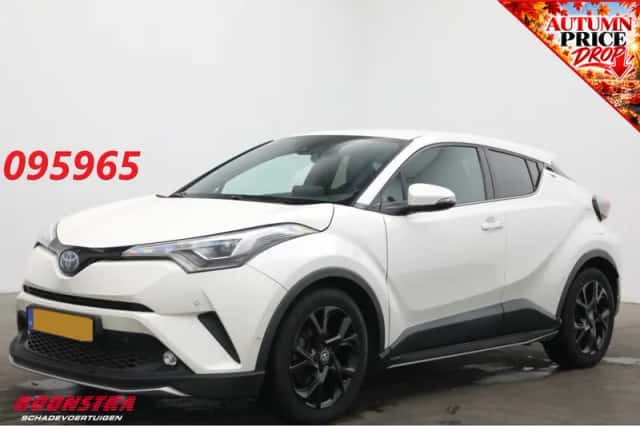 Toyota C-HR (2017) thumbnail 1