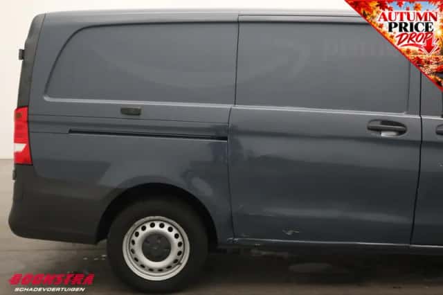 Mercedes-Benz Vito (2021) thumbnail 5