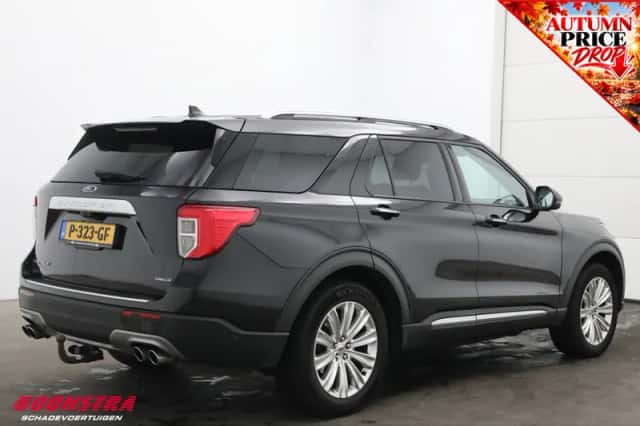 Ford Explorer (2021) thumbnail 3