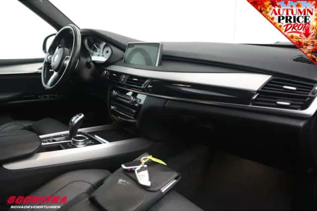 BMW X5 (2017) thumbnail 6