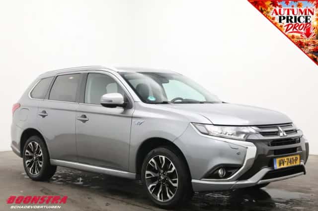 Mitsubishi Outlander (2015) thumbnail 2