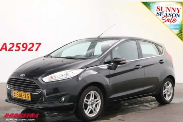 Ford Fiesta (2013) thumbnail 1