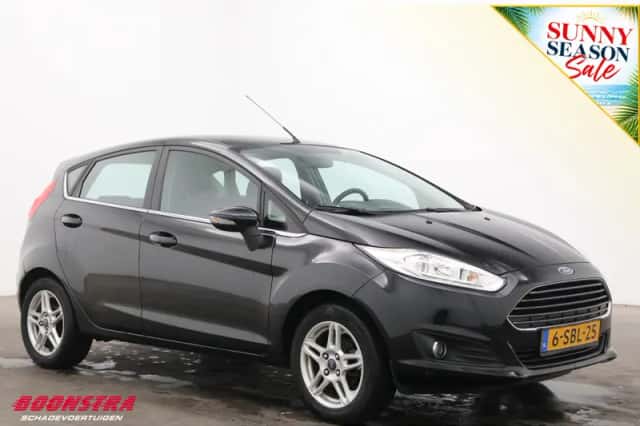 Ford Fiesta (2013) thumbnail 2