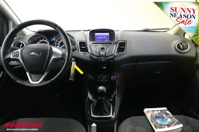 Ford Fiesta (2013) thumbnail 6