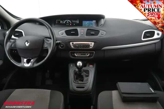 Renault Grand Scénic (2014) thumbnail 6