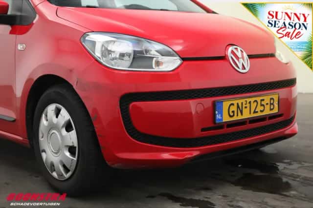 Volkswagen Up! (2015) thumbnail 5