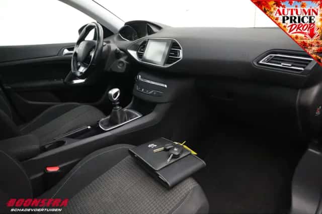 Peugeot 308 (2018) thumbnail 5