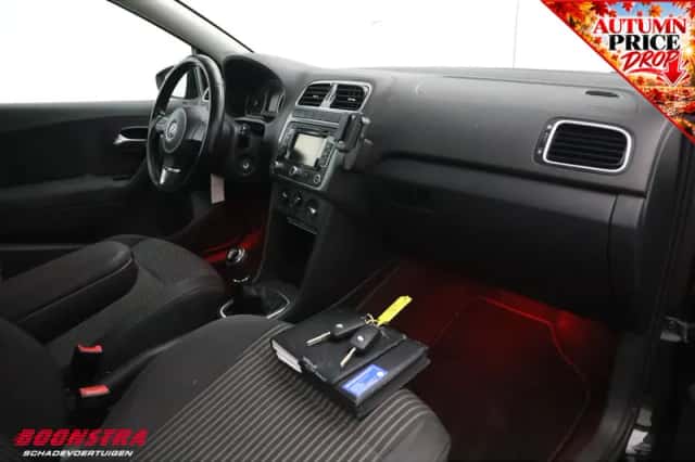 Volkswagen Polo (2010) thumbnail 5