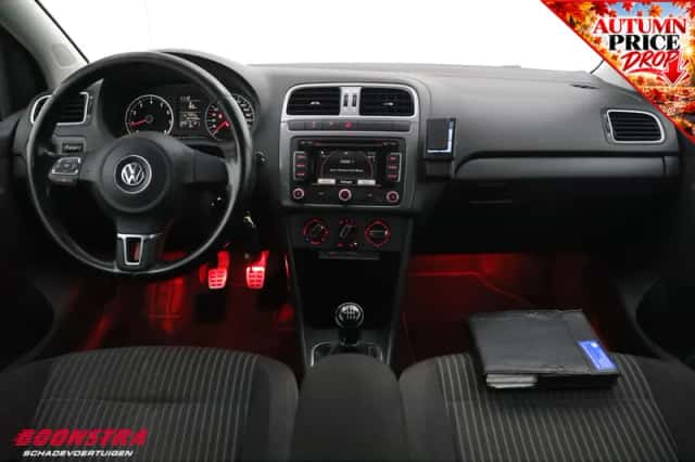 Volkswagen Polo (2010) thumbnail 6