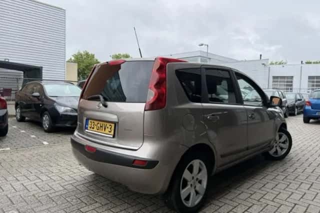 Nissan Note (2008) thumbnail 4