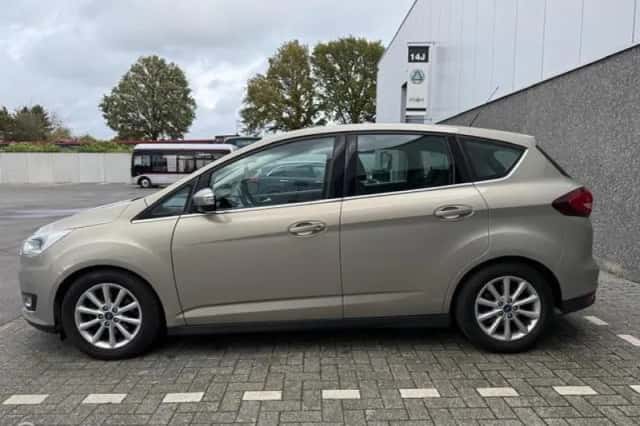 Ford C-Max (2015) thumbnail 6