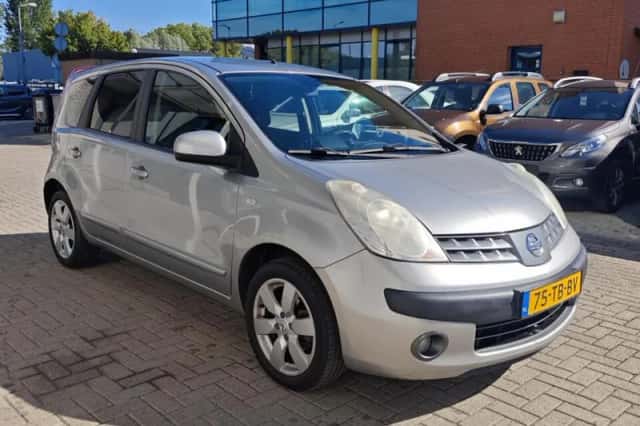Nissan Note (2006) thumbnail 2