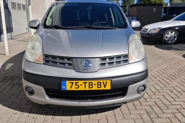 Nissan Note (2006) thumbnail 3