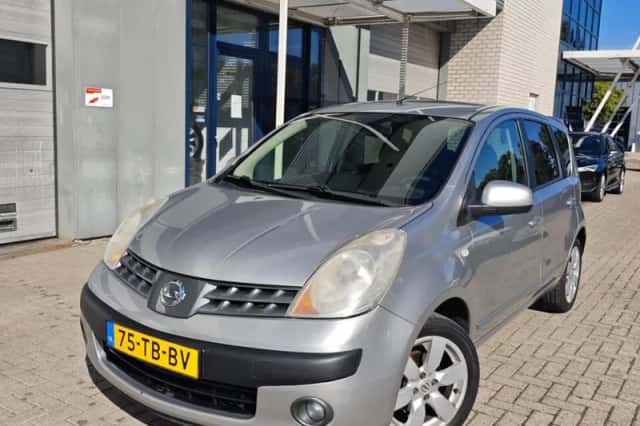Nissan Note (2006) thumbnail 4