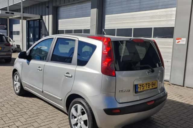 Nissan Note (2006) thumbnail 6