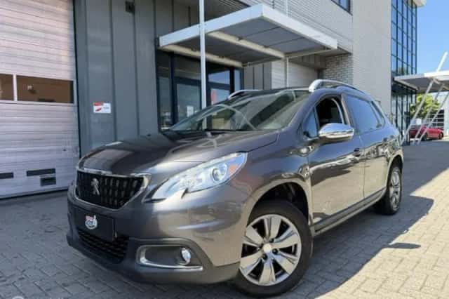 Peugeot 2008 (2017) thumbnail 2