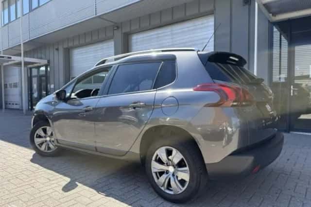 Peugeot 2008 (2017) thumbnail 3
