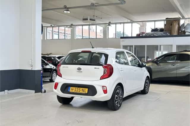 Kia Picanto (2020) thumbnail 5