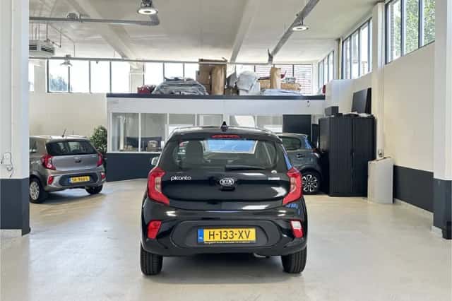 Kia Picanto (2020) thumbnail 4