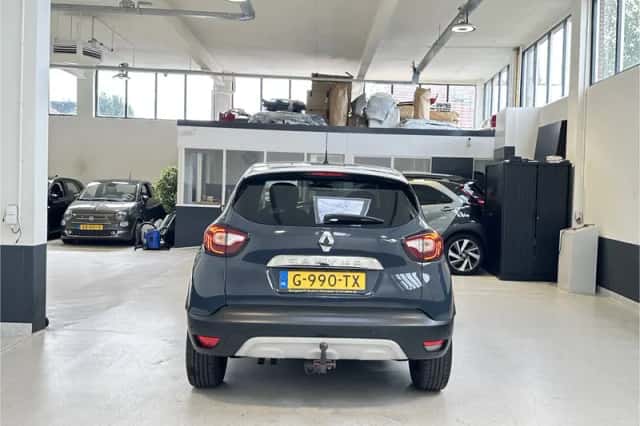 Renault Captur (2019) thumbnail 3