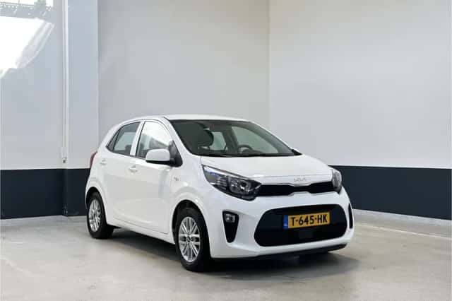 Kia Picanto (2023) thumbnail 1