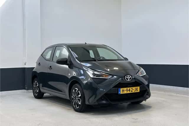 Toyota Aygo (2020) thumbnail 1