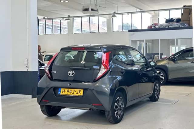 Toyota Aygo (2020) thumbnail 5