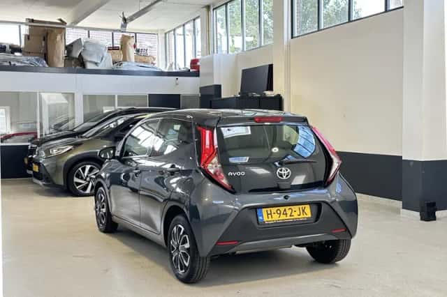 Toyota Aygo (2020) thumbnail 6