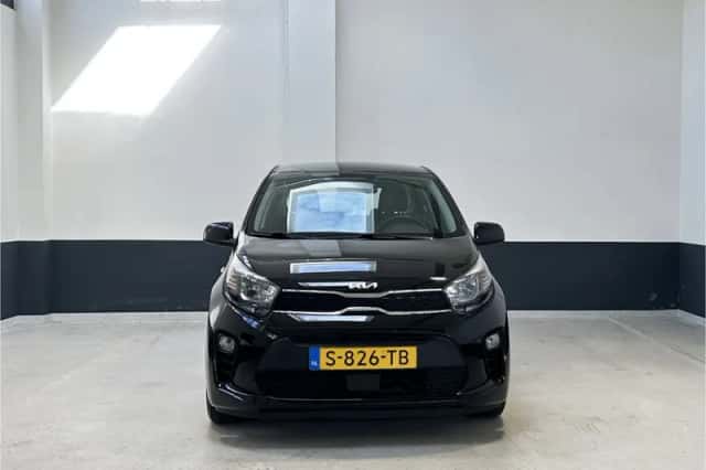 Kia Picanto (2023) thumbnail 2