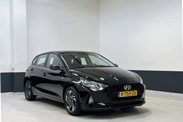 Hyundai i20 (2023) thumbnail 1