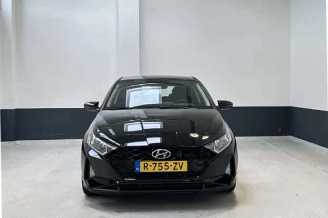 Hyundai i20 (2023) thumbnail 3