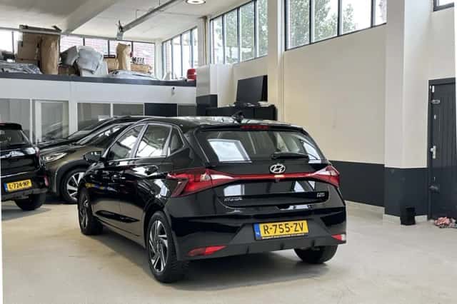 Hyundai i20 (2023) thumbnail 5