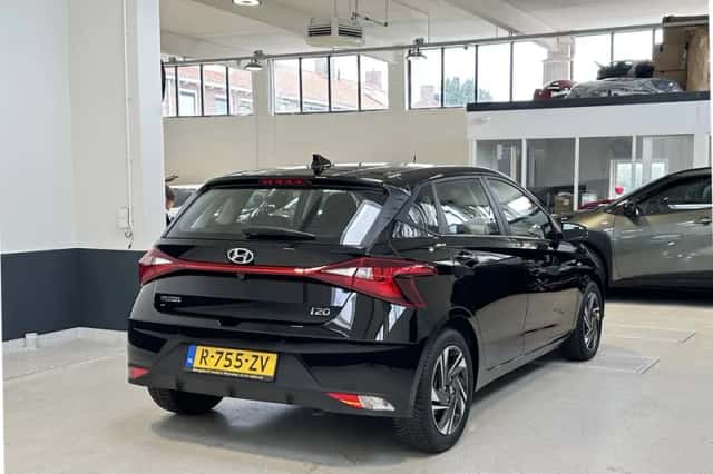 Hyundai i20 (2023) thumbnail 6