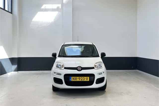 Fiat Panda (2017) thumbnail 3