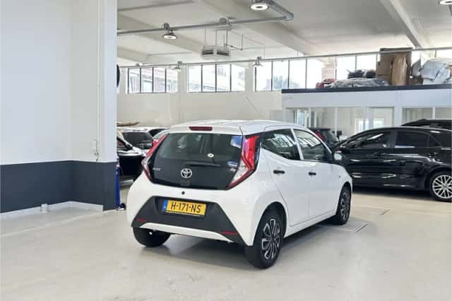 Toyota Aygo (2020) thumbnail 6