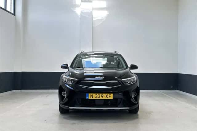 Kia Stonic (2022) thumbnail 3